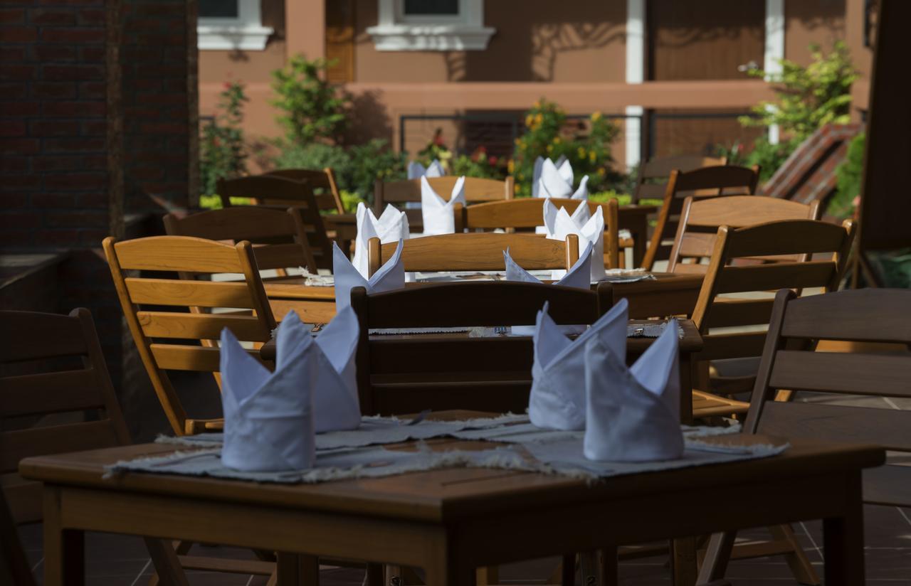 Royal Aykare Lodge バガン エクステリア 写真
